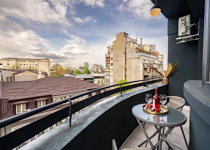 Ultracentral High-end With Balcony Bükreş
