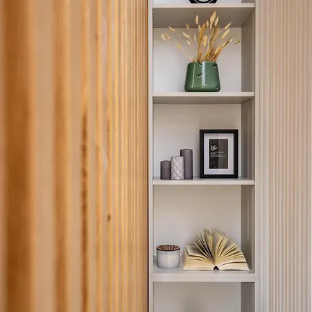 Ultracentral High-end With Balcony Апартаменти *